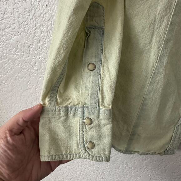 Mens Levi Vintage Green Distressed Pearl Button Up Size Small - Picture 3 of 7